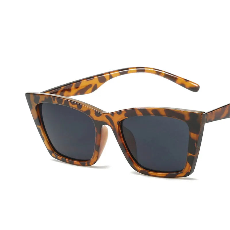 Vintage Cat Eye Sunglasses – Small Square Frame UV400 Shades for Women