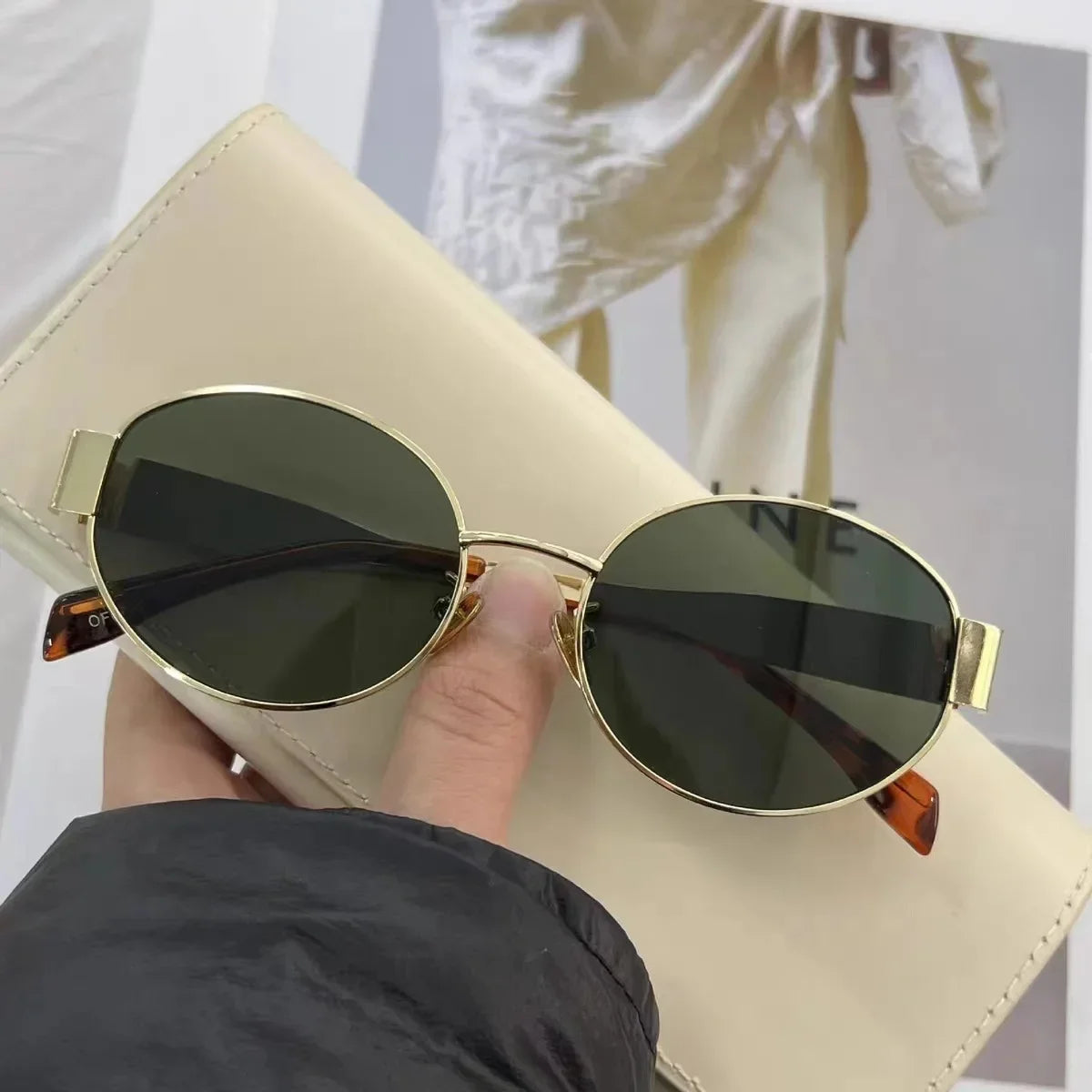 Retro Oval Frame Sunglasses – Small UV Protection Glasses for Travel & Daily Wear