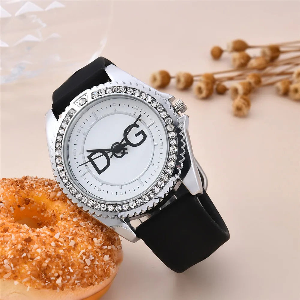 Women's Luxury Quartz Watch – Rhinestone Dial & Leather Strap Gift