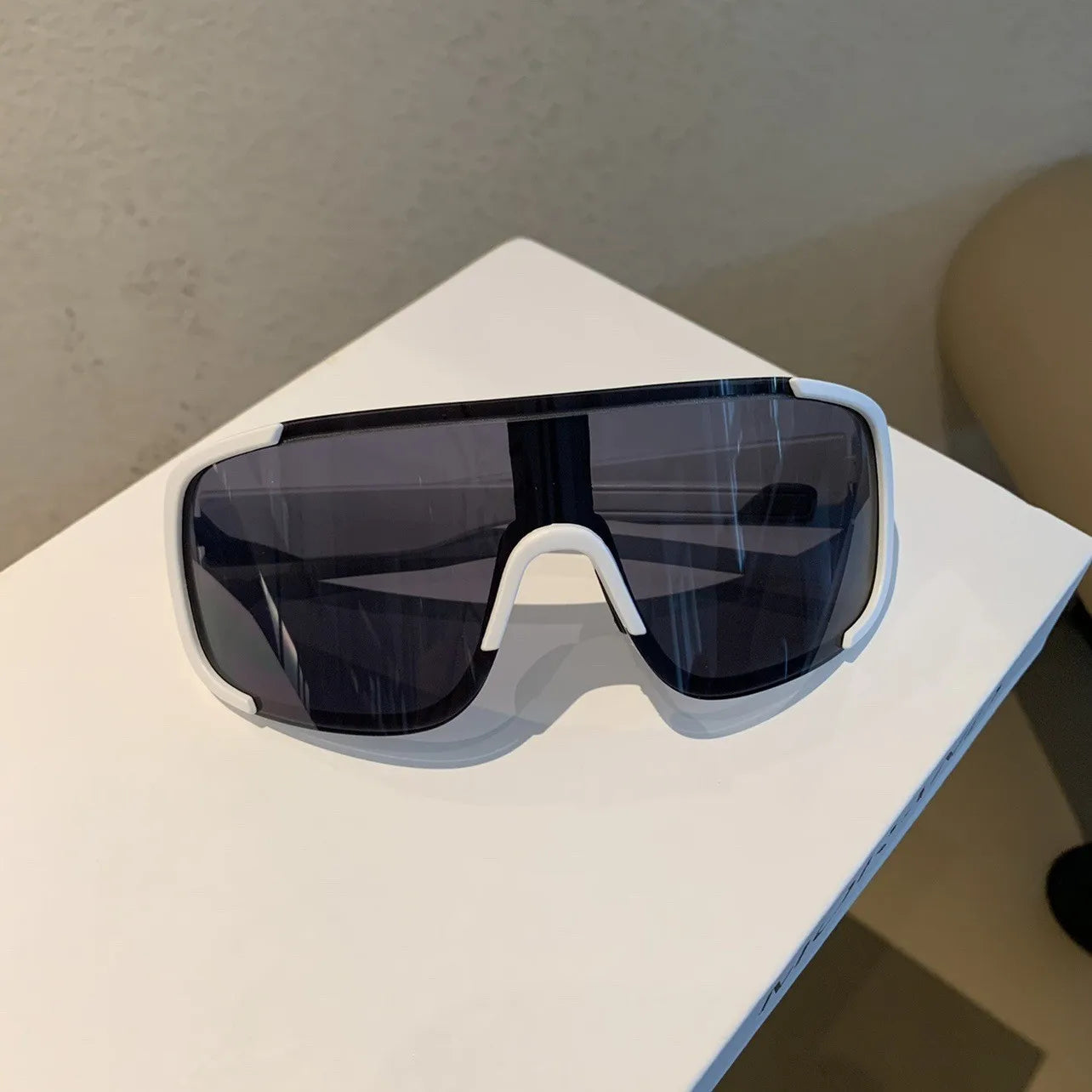 Unisex Sports Cycling Sunglasses UV Protection Eyewear for Biking, Hiking, Camping