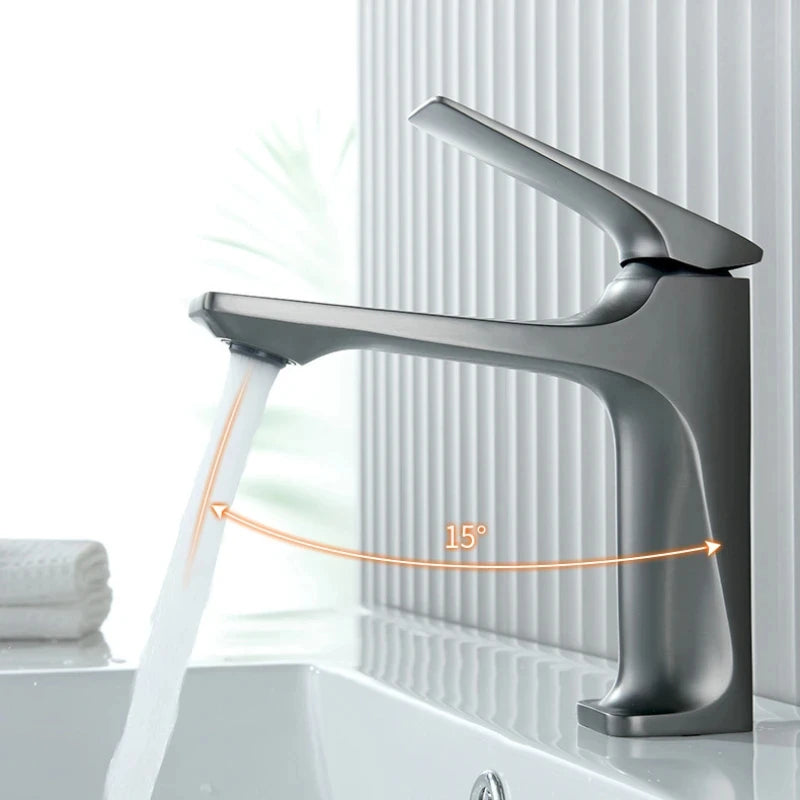 High-End Bathroom Sink Brass Core Anti-Splash Hot & Cold Mixer Tap