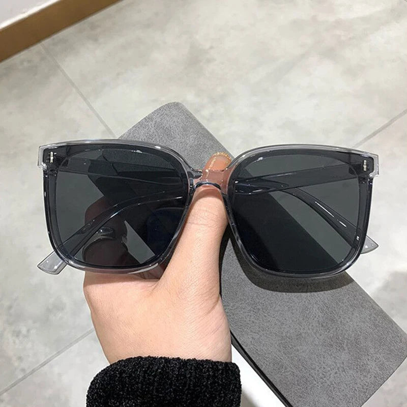 Vintage Oversized Square Sunglasses – Unisex Retro UV400 Black Shades