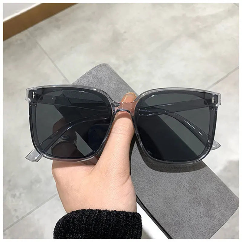 Vintage Oversized Square Sunglasses – Unisex Retro UV400 Black Shades