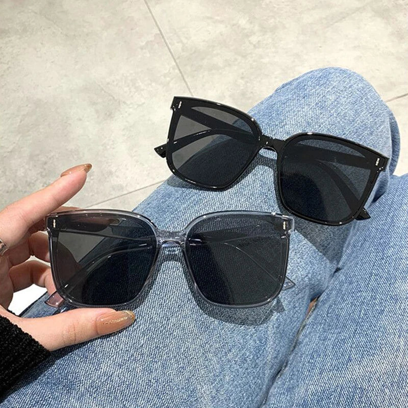 Vintage Oversized Square Sunglasses – Unisex Retro UV400 Black Shades