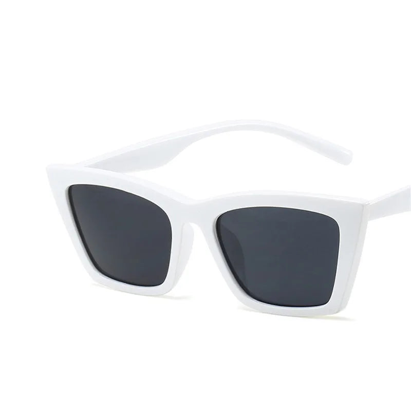 Vintage Cat Eye Sunglasses – Small Square Frame UV400 Shades for Women