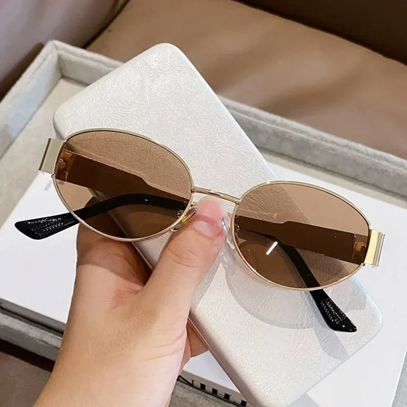 Retro Oval Frame Sunglasses – Small UV Protection Glasses for Travel & Daily Wear