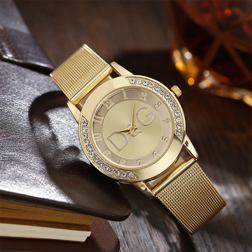 Women's Starry Sky Quartz Watch – Diamond Dial & Gold Mesh Strap
