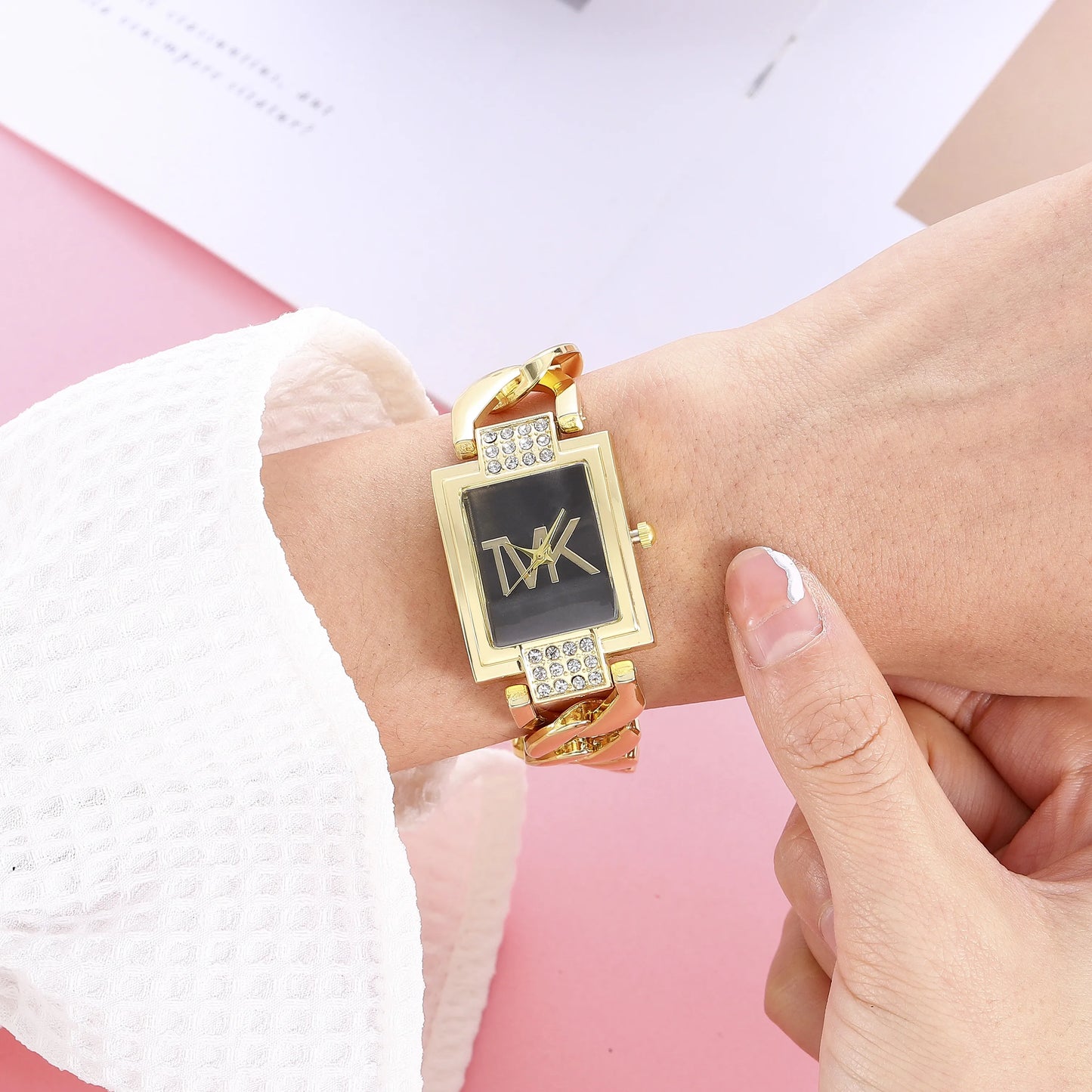 Women's Luxury Square Watch – Gold Alloy Strap Quartz with Roman Numerals