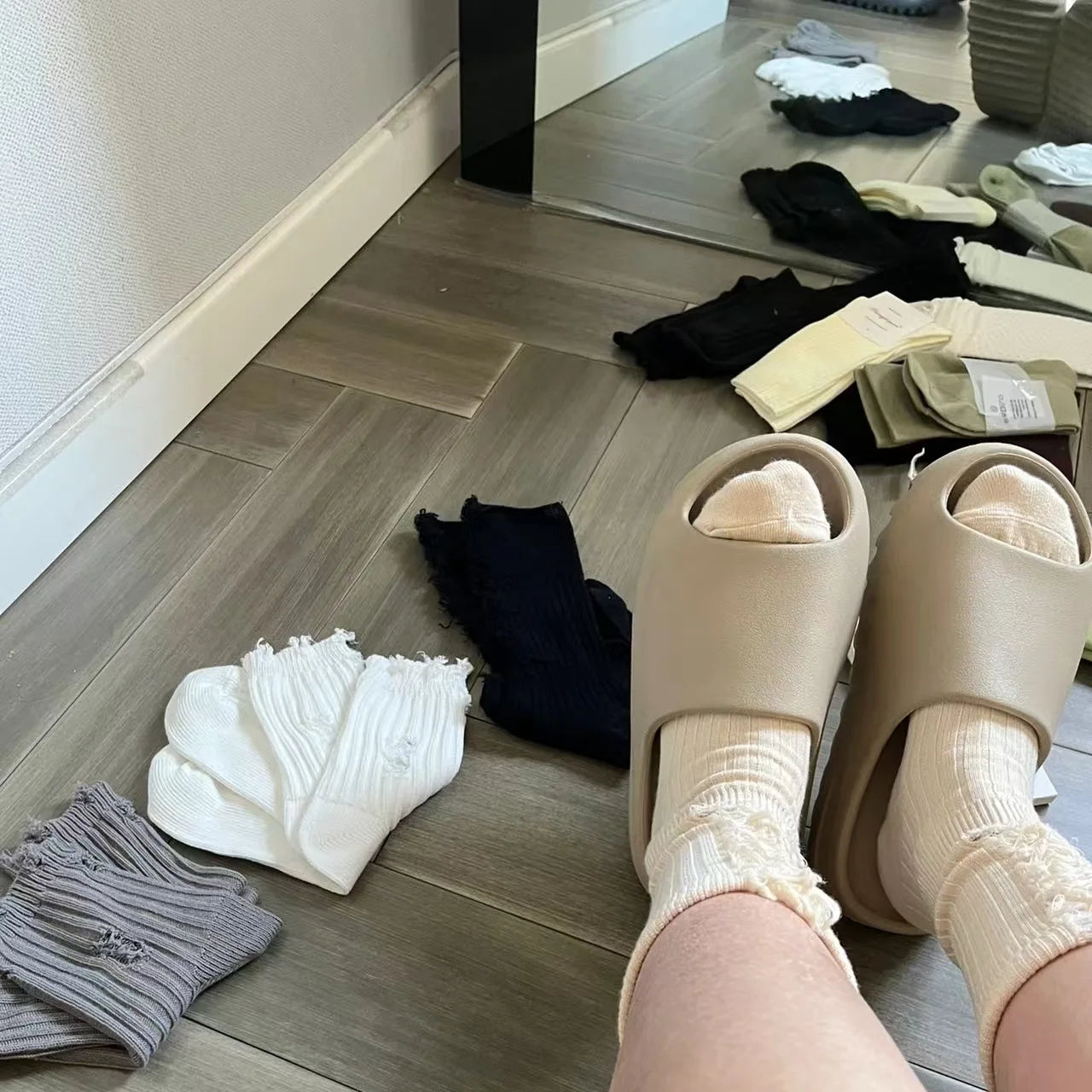 Coconut Cloud Slippers Thick Sole Non-Slip Soft Sandals for Summer Wear