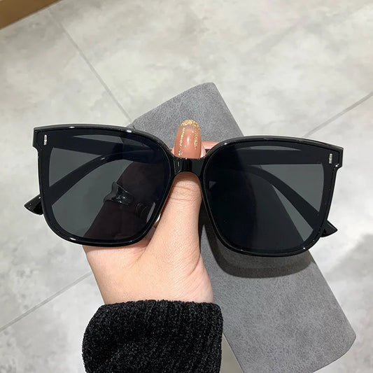 Vintage Oversized Square Sunglasses – Unisex Retro UV400 Black Shades